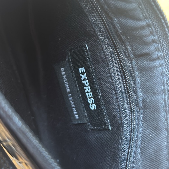 Express genuine leather crocodile print mini shoulder bag - Picture 3 of 7